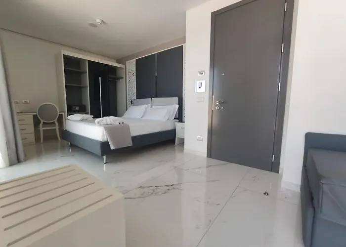 Szálloda Due Mari & 4*