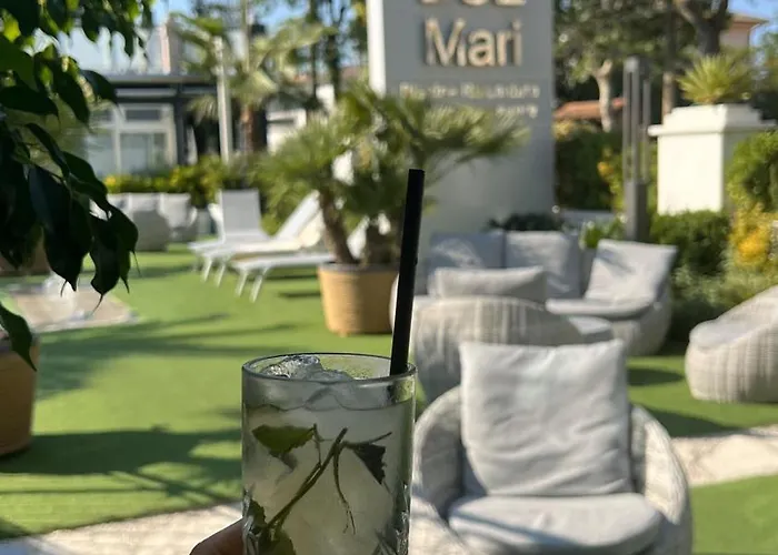 Due Mari & Szálloda Rimini