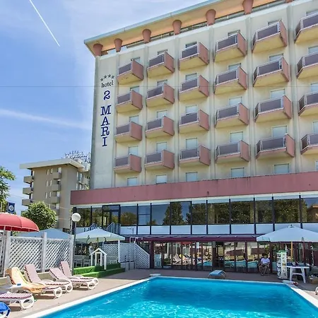 Due Mari & Отель Римини