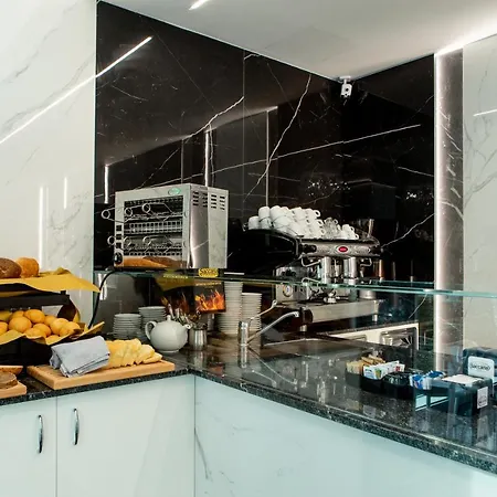 Due Mari & Hotel Rimini