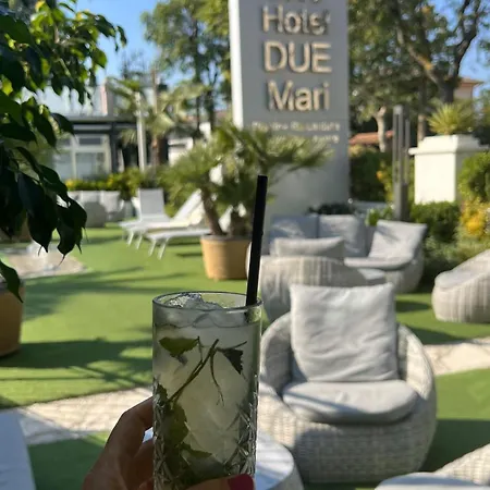Due Mari & Hotell Rimini